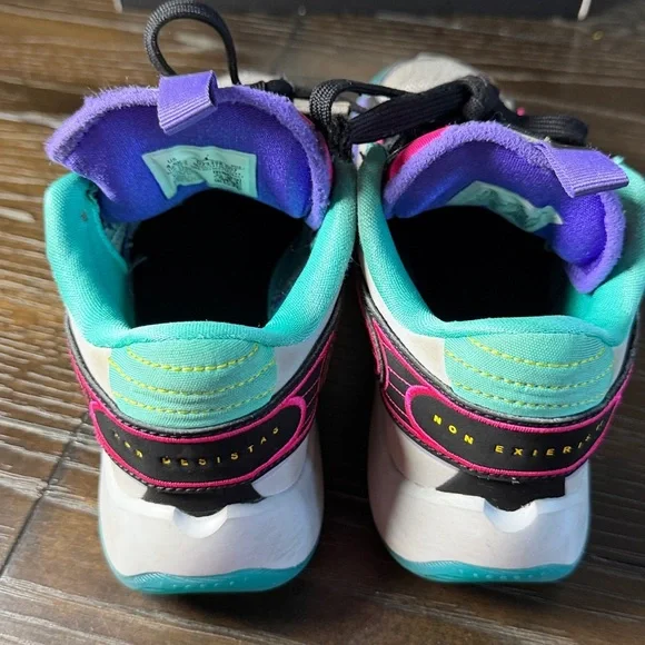 Nike Luka 2 Grade School Basketball Shoes Wolf Grey/Speed Yellow kid Jordans 4.5 - Picture 8 of 13